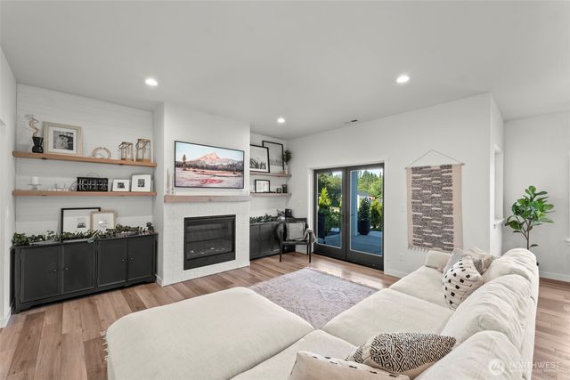 5946 SE Lake Valley Road, Port Orchard, WA 98367