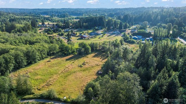 5946 SE Lake Valley Road, Port Orchard, WA 98367