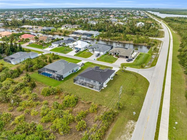 15401 AQUA CIRCLE, Port Charlotte, FL 33981