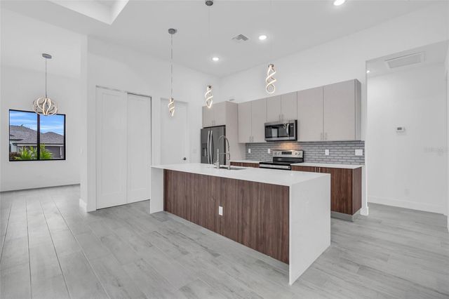 15401 AQUA CIRCLE, Port Charlotte, FL 33981