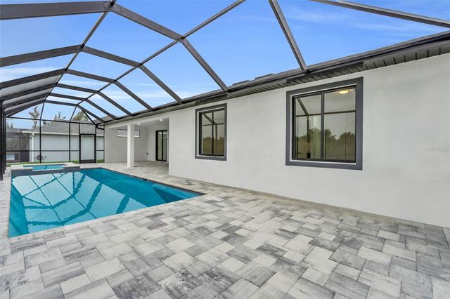 15401 AQUA CIRCLE, Port Charlotte, FL 33981