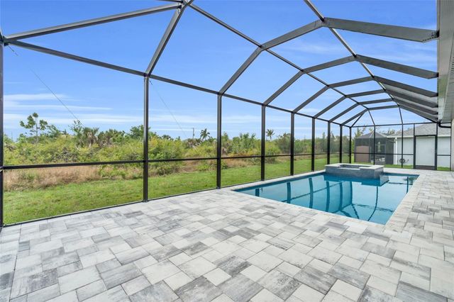 15401 AQUA CIRCLE, Port Charlotte, FL 33981