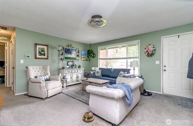 15115 129th Avenue E, Puyallup, WA 98374