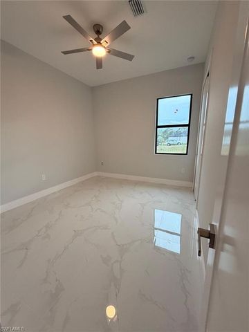 4875 EVERGLADES BLVD N, Naples, FL 34120