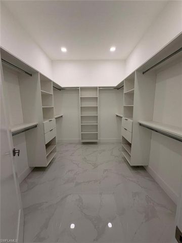 4875 EVERGLADES BLVD N, Naples, FL 34120