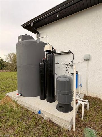 4875 EVERGLADES BLVD N, Naples, FL 34120