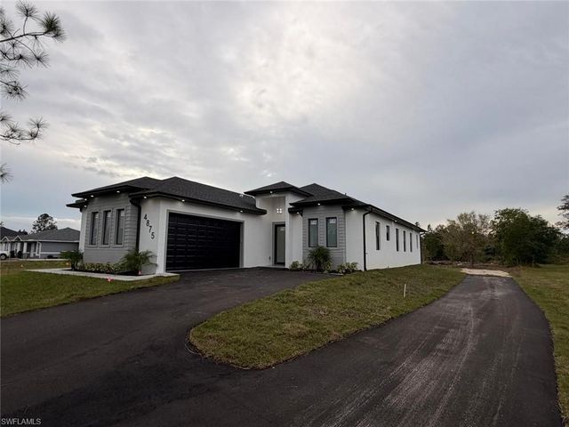 4875 EVERGLADES BLVD N, Naples, FL 34120