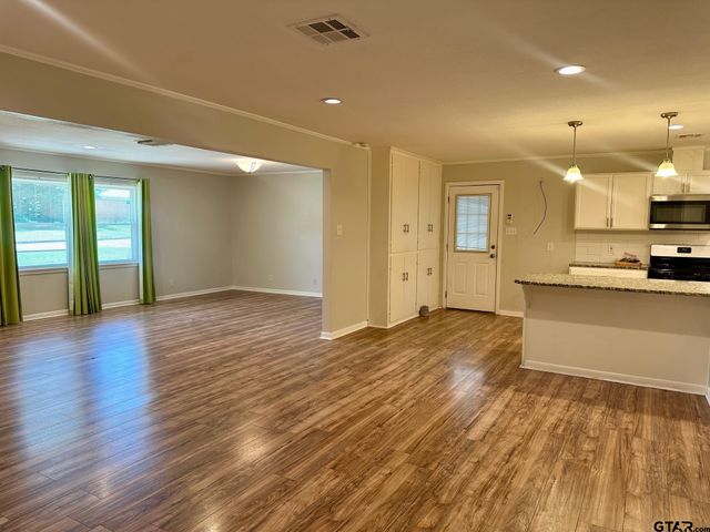 2020 Elgem St, Tyler, TX 75701