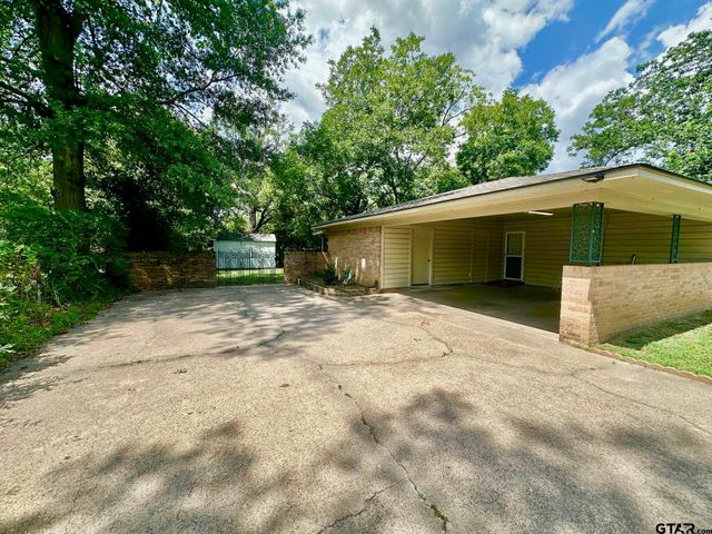2020 Elgem St, Tyler, TX 75701