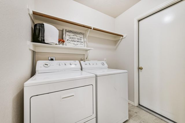 8706 Rainesville Lane Lane, Houston, TX 77075