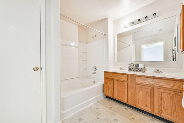 8706 Rainesville Lane Lane, Houston, TX 77075