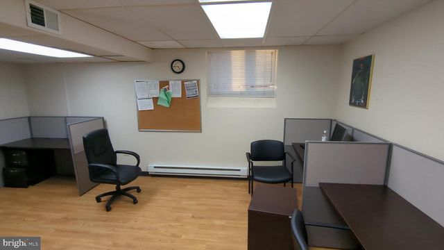 400 N BROAD ST, Lansdale, PA 19446