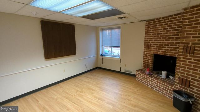 400 N BROAD ST, Lansdale, PA 19446