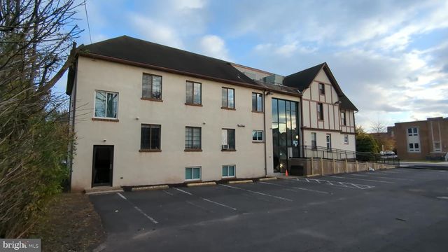 400 N BROAD ST, Lansdale, PA 19446