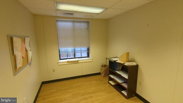 400 N BROAD ST, Lansdale, PA 19446