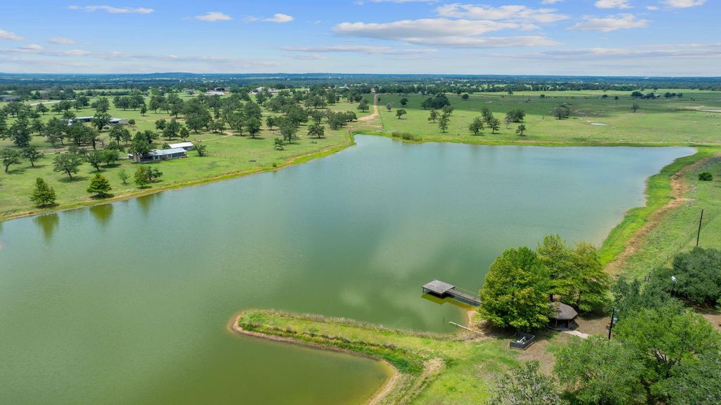 1063 Private Road 4485, Giddings, TX 78942