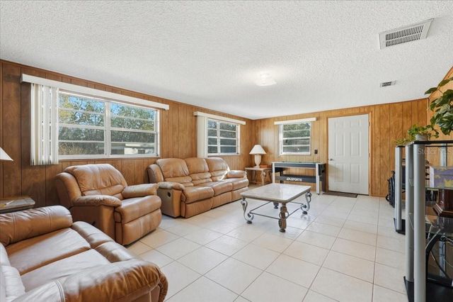 111 SUNSET DRIVE E, Winter Haven, FL 33881