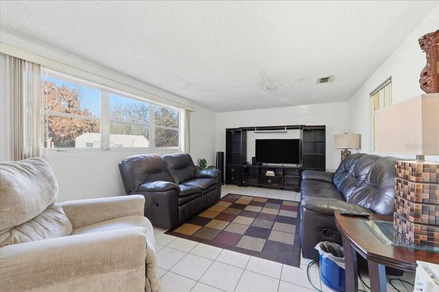 111 SUNSET DRIVE E, Winter Haven, FL 33881