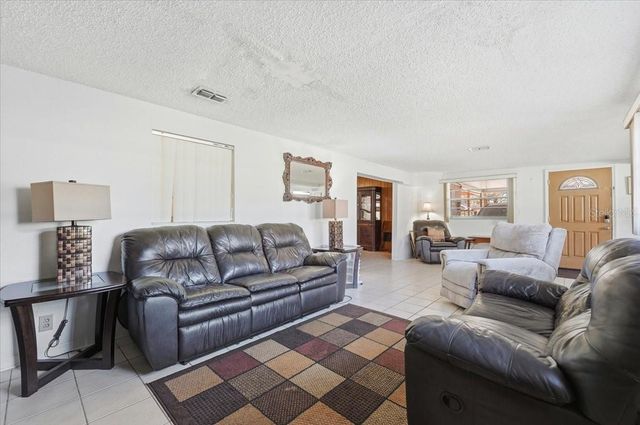 111 SUNSET DRIVE E, Winter Haven, FL 33881