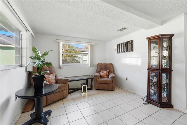 111 SUNSET DRIVE E, Winter Haven, FL 33881