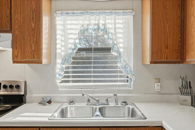 111 SUNSET DRIVE E, Winter Haven, FL 33881