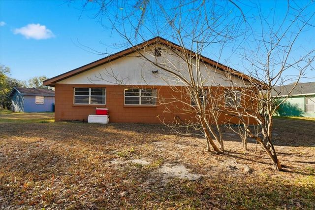 111 SUNSET DRIVE E, Winter Haven, FL 33881