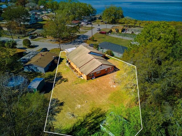 111 SUNSET DRIVE E, Winter Haven, FL 33881