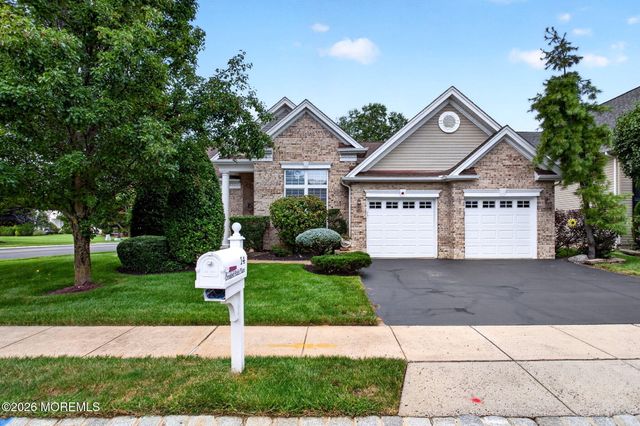 14 Crooked Stick Place, Monroe, NJ 08831
