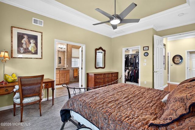 14 Crooked Stick Place, Monroe, NJ 08831