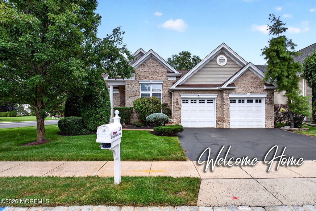 14 Crooked Stick Place, Monroe, NJ 08831