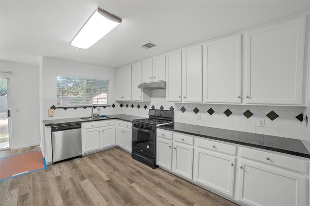 4021 CARGILL DR, Round Rock, TX 78681