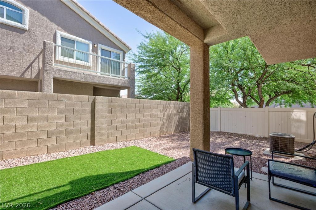 8780 Horizon Wind Avenue 102, Las Vegas, NV 89178 — photo 2