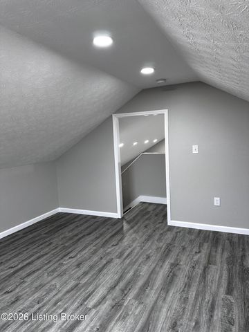 15 Luke St, Clarkson, KY 42726