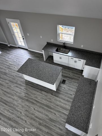 15 Luke St, Clarkson, KY 42726