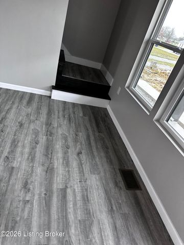 15 Luke St, Clarkson, KY 42726