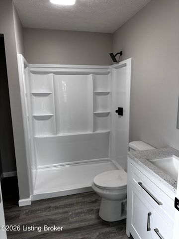 15 Luke St, Clarkson, KY 42726