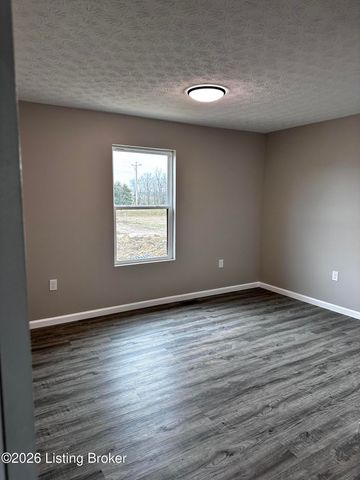 15 Luke St, Clarkson, KY 42726