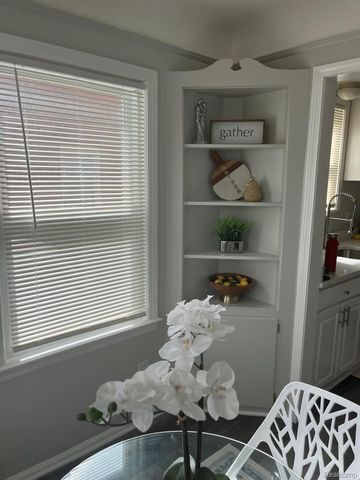 2045 N Vernon Street, Dearborn, MI 48128