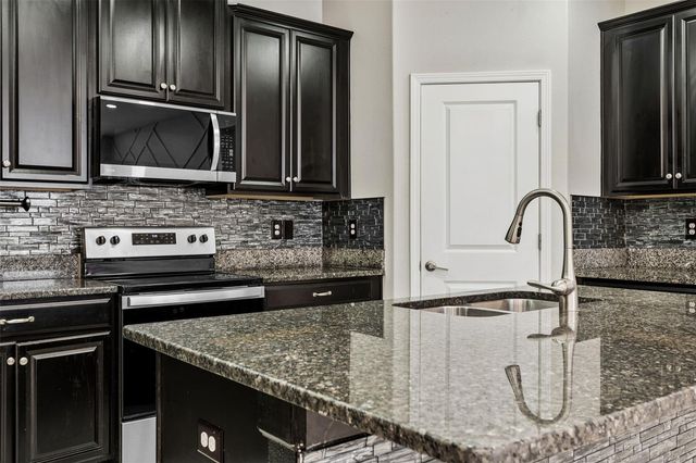 6233 ENGLISH HOLLOW ROAD, Tampa, FL 33647