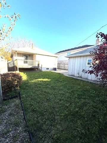 10952 S Avenue E, Chicago, IL 60617