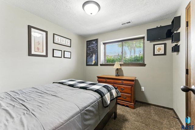 4612 S Tribbey Trl, Sioux Falls, SD 57106
