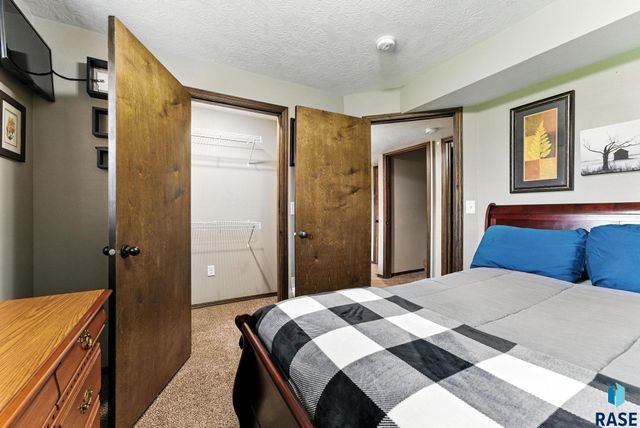 4612 S Tribbey Trl, Sioux Falls, SD 57106