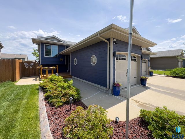 4612 S Tribbey Trl, Sioux Falls, SD 57106