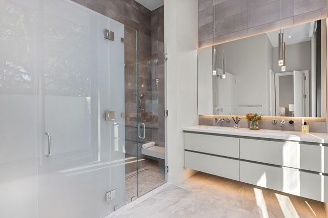 2415 Casa De Marbella, Palm Beach Gardens, FL 33410