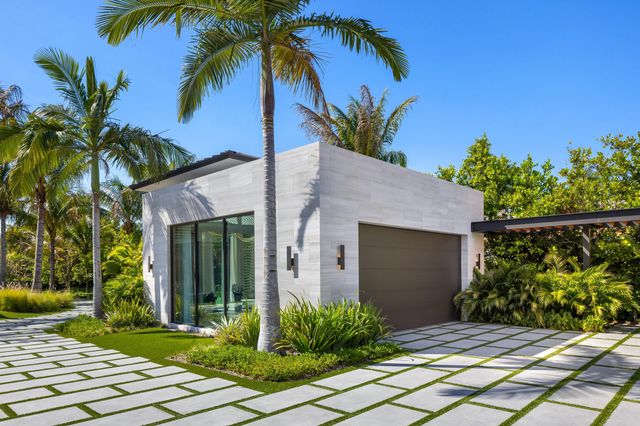 2415 Casa De Marbella, Palm Beach Gardens, FL 33410