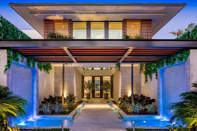 2415 Casa De Marbella, Palm Beach Gardens, FL 33410