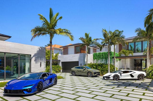 2415 Casa De Marbella, Palm Beach Gardens, FL 33410