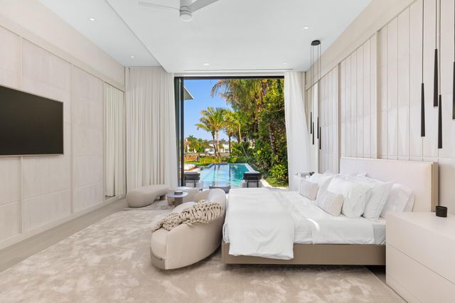 2415 Casa De Marbella, Palm Beach Gardens, FL 33410