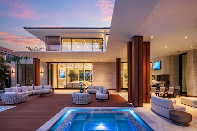 2415 Casa De Marbella, Palm Beach Gardens, FL 33410