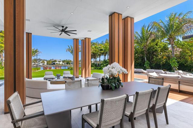 2415 Casa De Marbella, Palm Beach Gardens, FL 33410